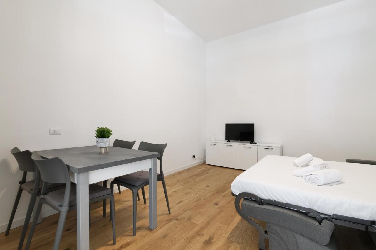 Primopiano - La Malfa Flats Lejlighed Milano Eksteriør billede